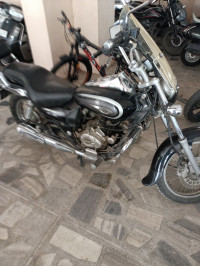 Ebony Black Bajaj Avenger Cruise 220