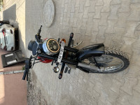 Red And Block Royal Enfield Classic 350 Redditch Red