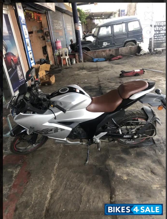 Silver Suzuki Gixxer SF BS6