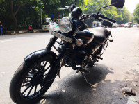 Bajaj Avenger 220 DTS-i