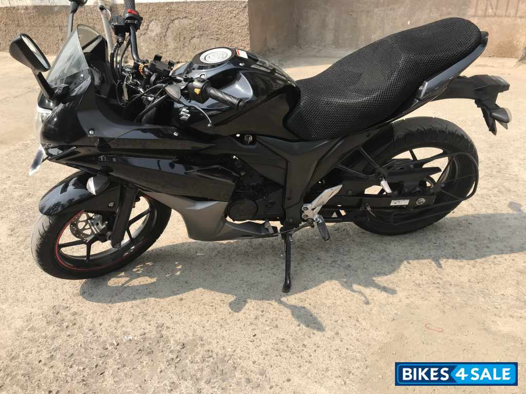 Suzuki Gixxer SF