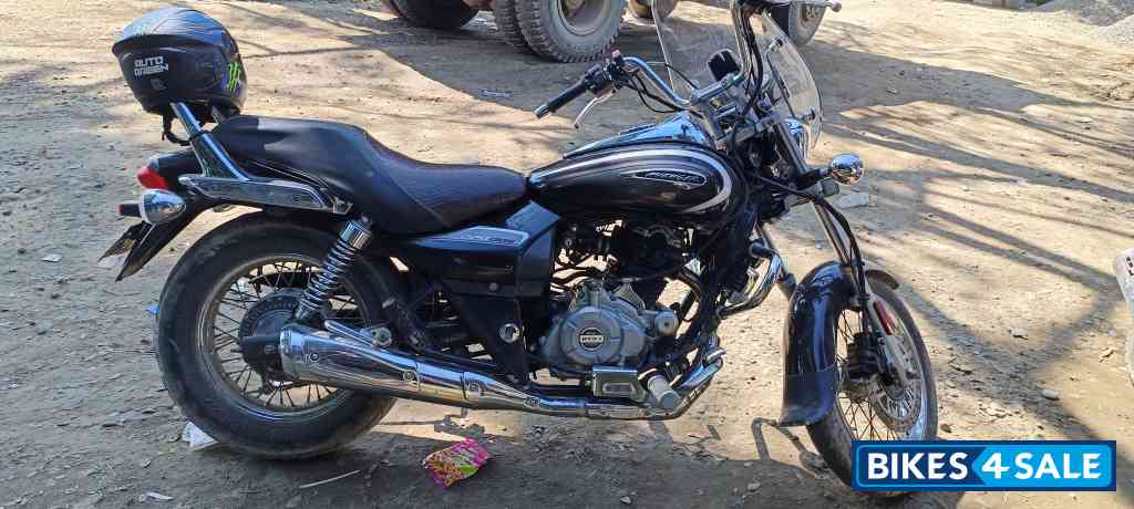 Bajaj Avenger Cruise 220 BS6