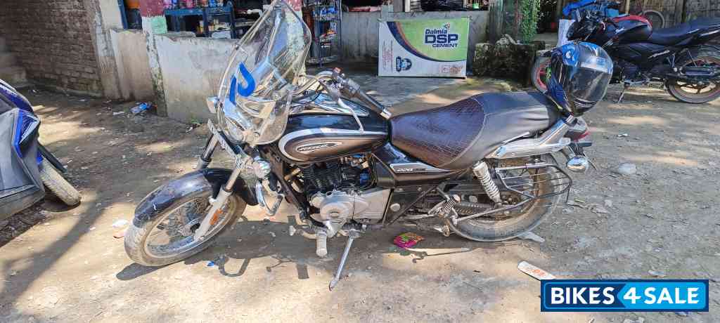 Bajaj Avenger Cruise 220 BS6