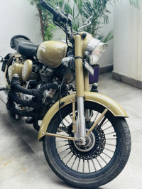 Desert Storm Royal Enfield Classic Desert Storm