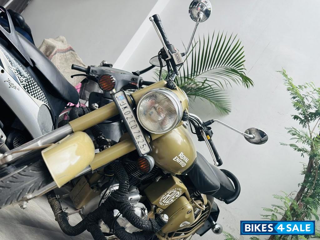 Desert Storm Royal Enfield Classic Desert Storm