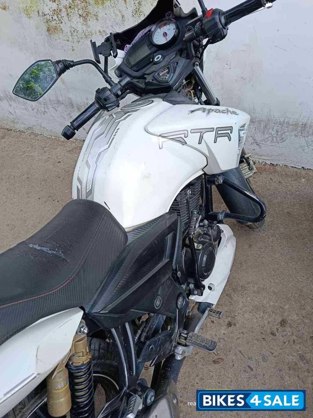 TVS Apache RTR 180