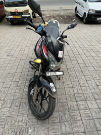 Black Bajaj Discover 125 ST