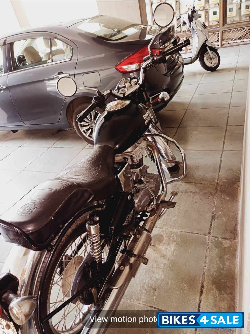 Black Royal Enfield Bullet Electra Twinspark