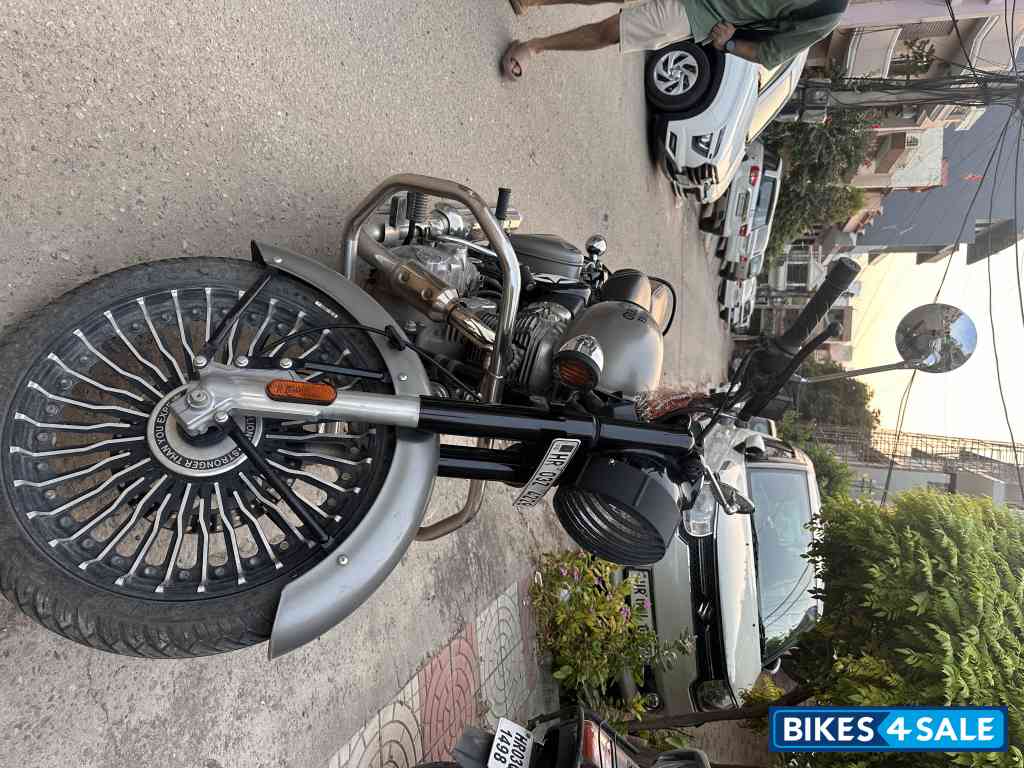 Royal Enfield Classic Gunmetal Grey
