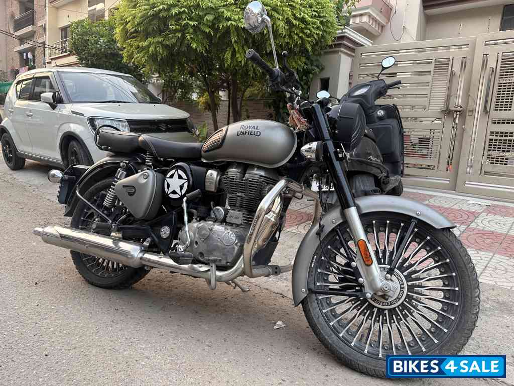 Royal Enfield Classic Gunmetal Grey