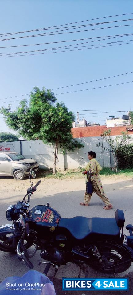 Black Royal Enfield Bullet Electra