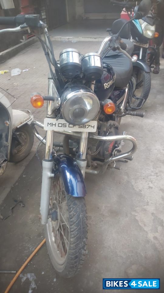 Blue Royal Enfield Thunderbird 350