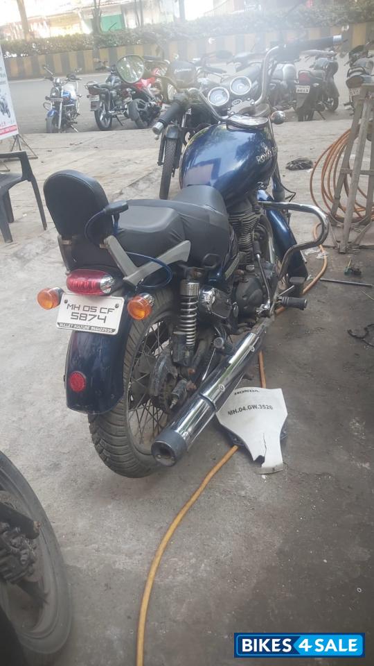 Blue Royal Enfield Thunderbird 350
