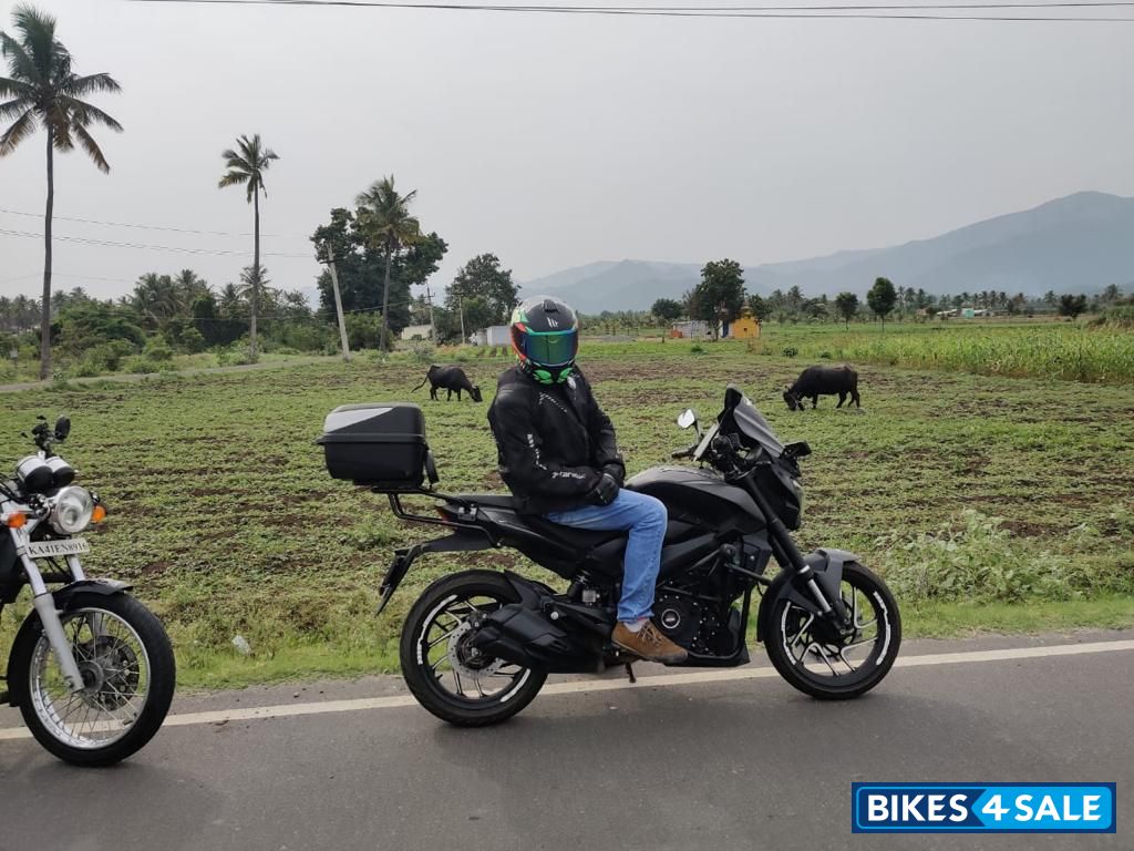 Bajaj Dominar 400 Disc