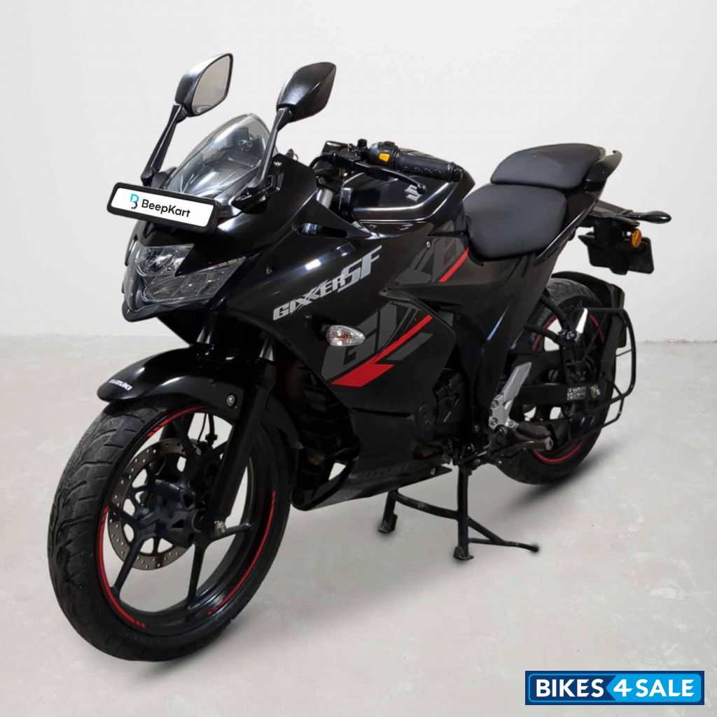 Suzuki Gixxer SF