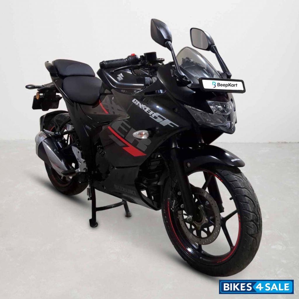 Suzuki Gixxer SF