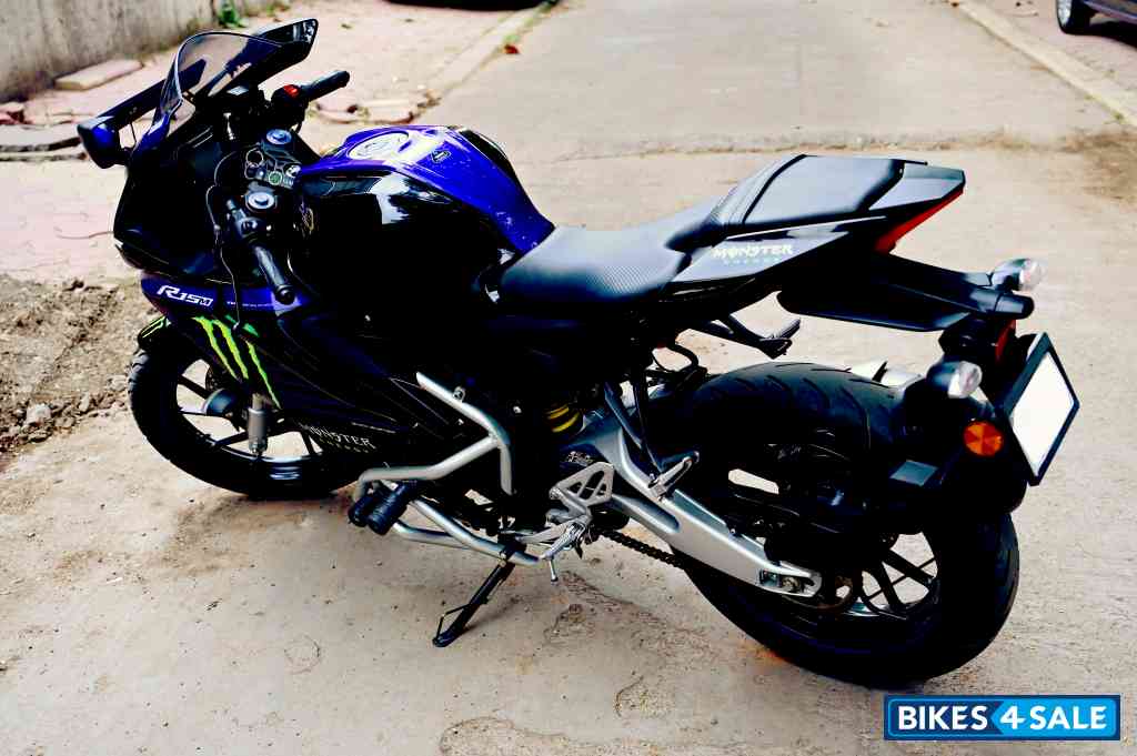 Black Metelic Yamaha R15M Monster Energy MotoGP Edition
