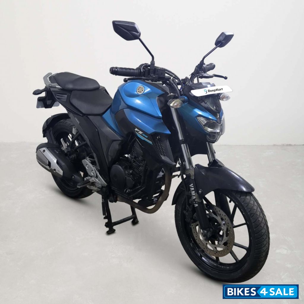 Yamaha FZ25