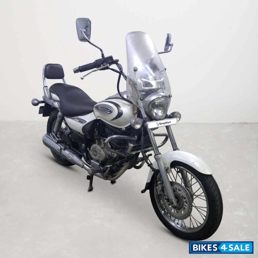 Bajaj Avenger Cruise 220