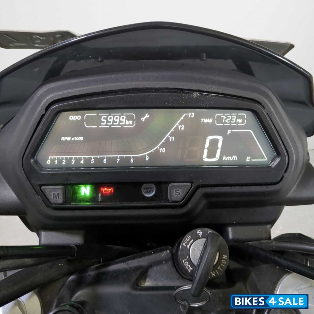 Bajaj Dominar 250