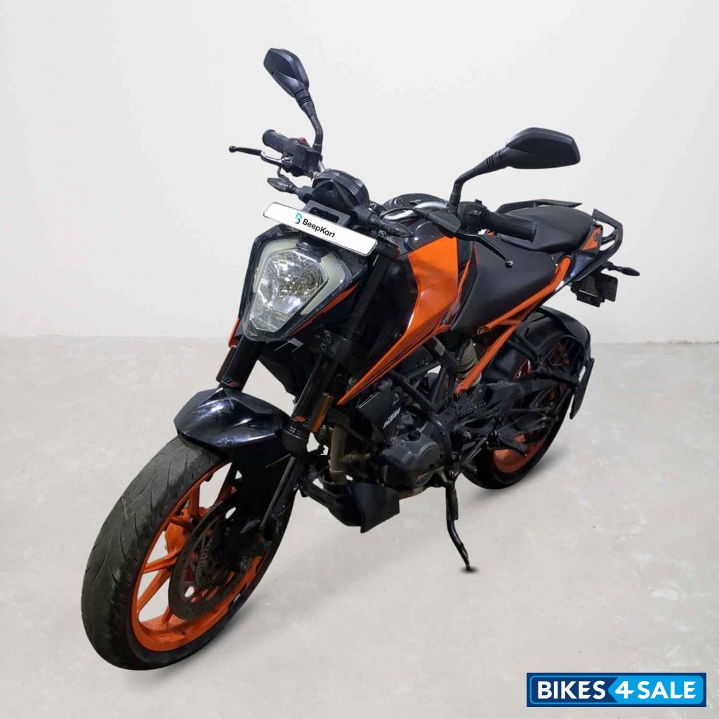 KTM Duke 200