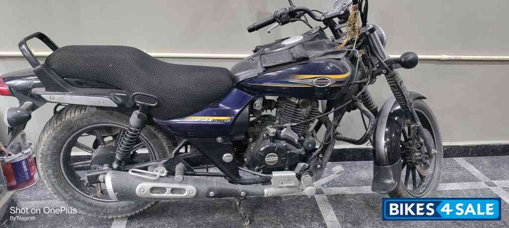 Blue Bajaj Avenger Street 150 Blue Bajaj Avenger Street 150