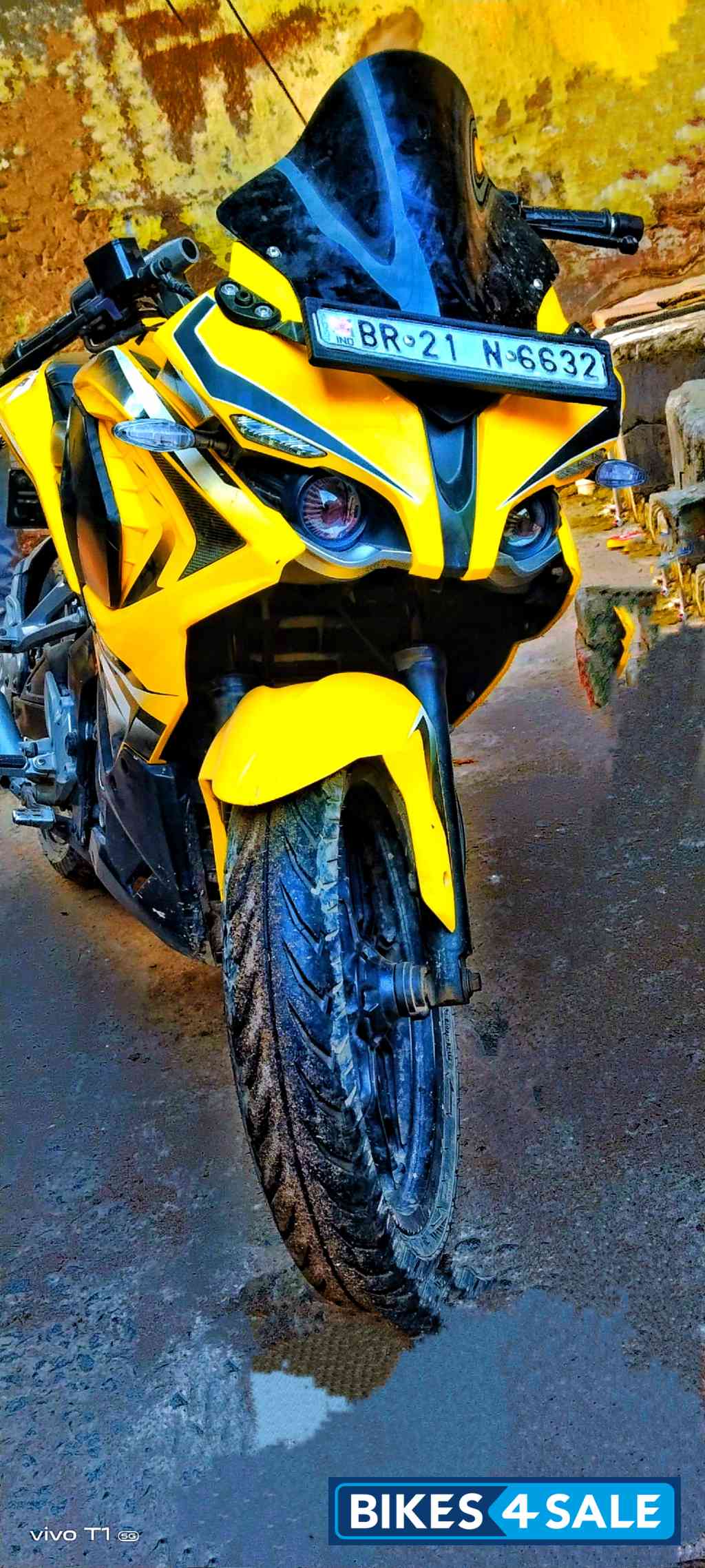 Bajaj Pulsar RS 200