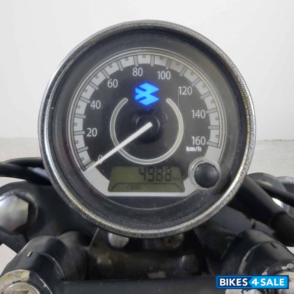 Bajaj Avenger Street 220