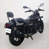 Bajaj Avenger Street 220
