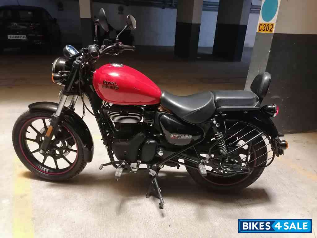 Royal Enfield Meteor 350 Fireball