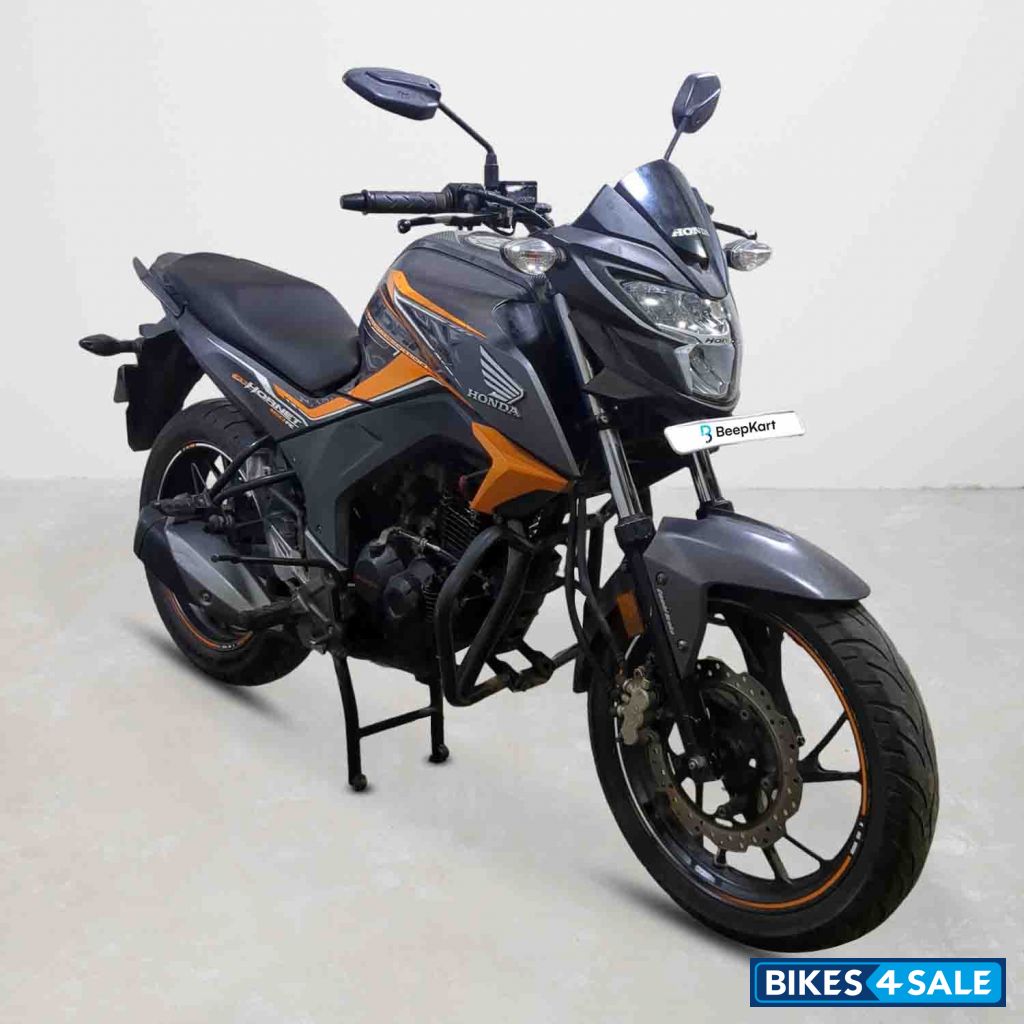 Honda CB Hornet 160R