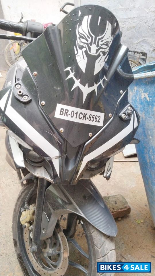 Bajaj Pulsar RS 200