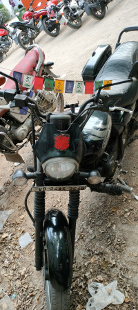 Bajaj Avenger Street 180