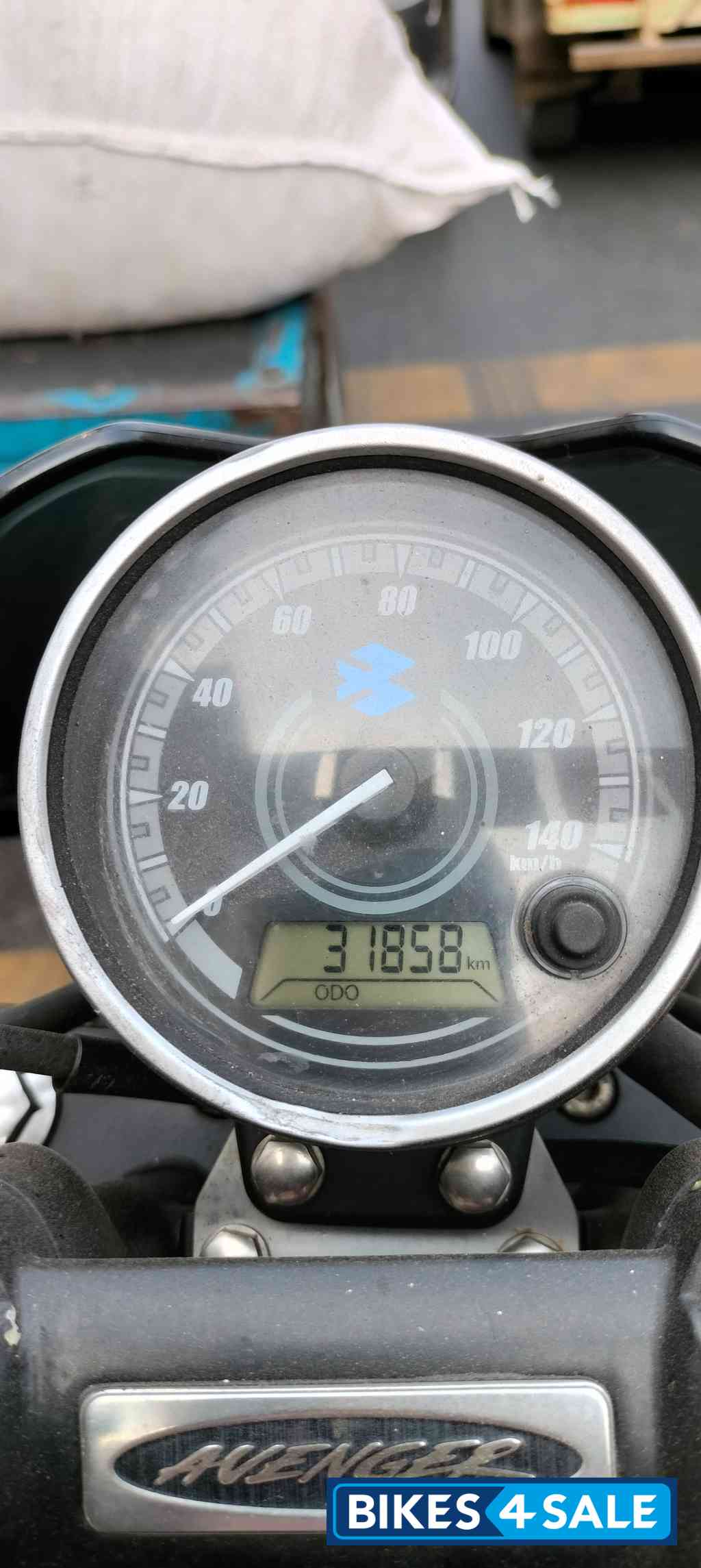 Bajaj Avenger Street 180