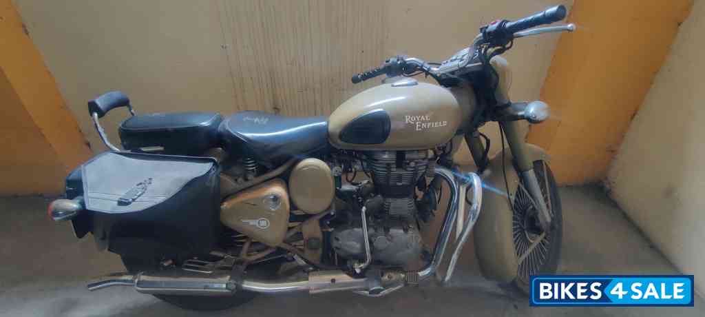 Royal Enfield Classic Desert Storm