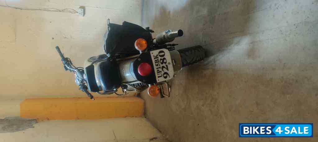 Royal Enfield Classic Desert Storm