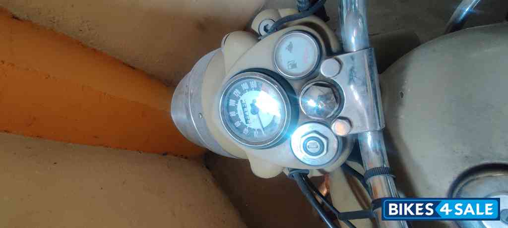 Royal Enfield Classic Desert Storm