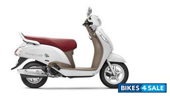 White Suzuki Access 125 Special Edition BS6