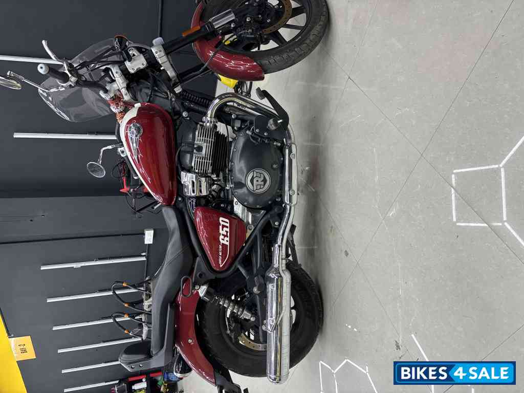 Royal Enfield Super Meteor 650