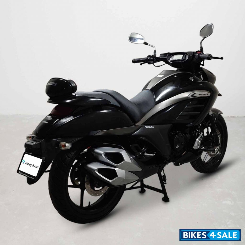 Suzuki Intruder 150 Suzuki Intruder 150