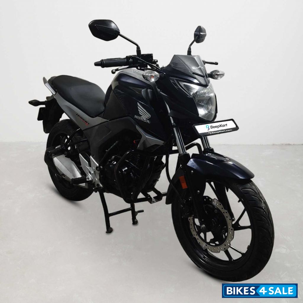 Honda CB Hornet 160R