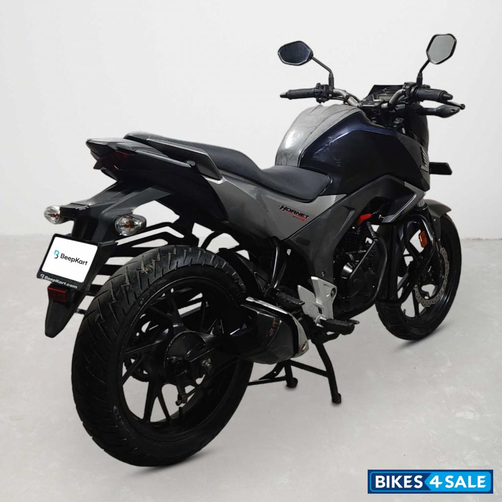 Honda CB Hornet 160R