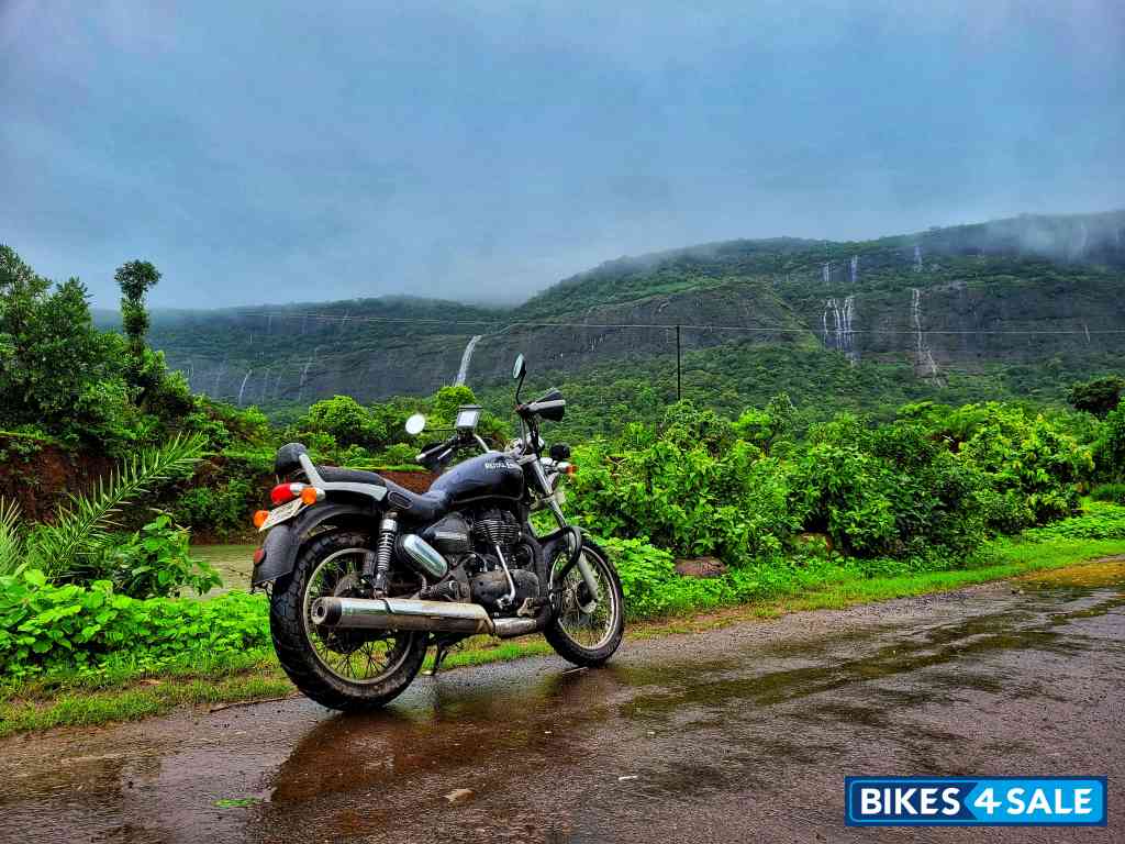 Matt Black Royal Enfield Thunderbird 500