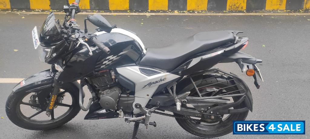 TVS Apache RTR 160 4V