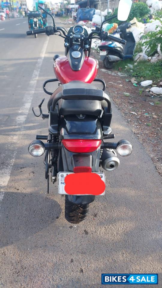 Bajaj Avenger Street 180
