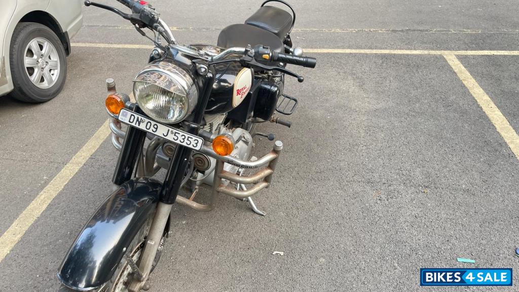 Black Royal Enfield Classic 350
