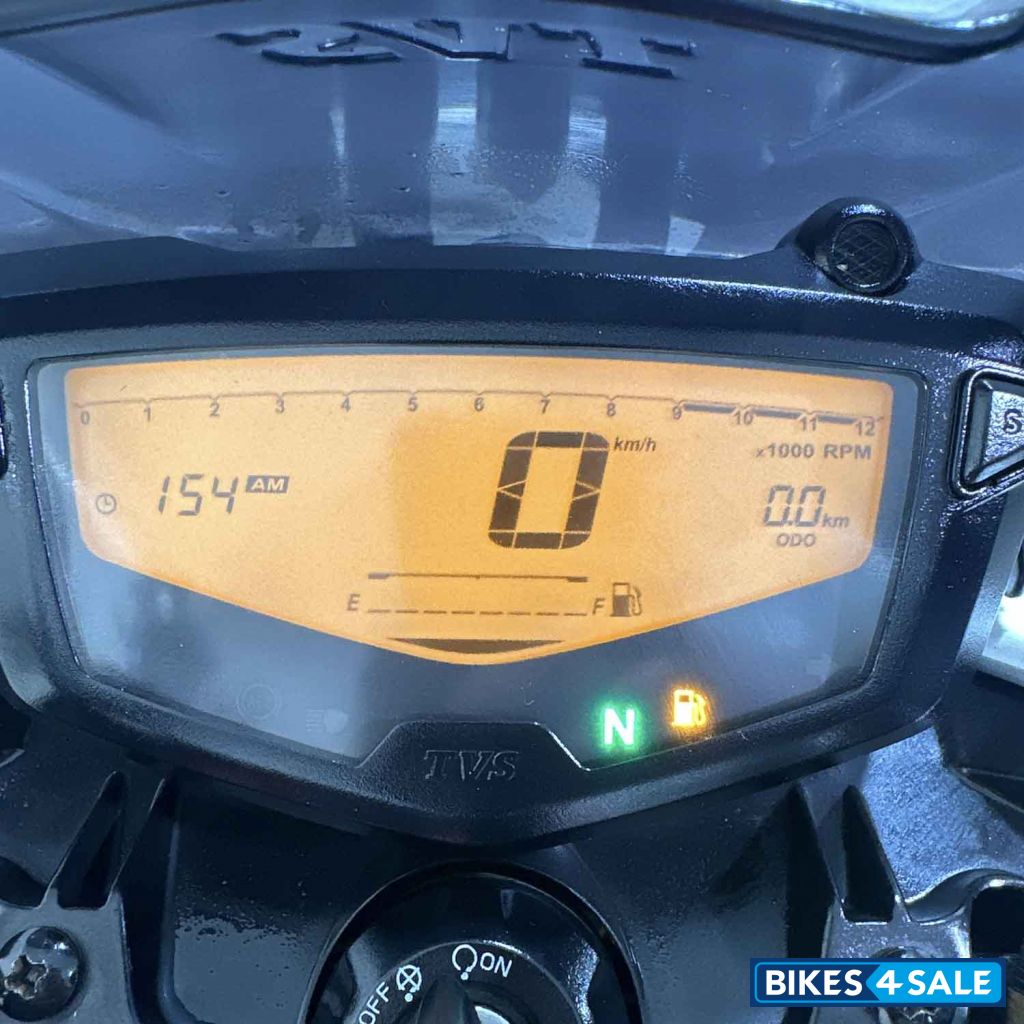 TVS Apache RTR 200 4V