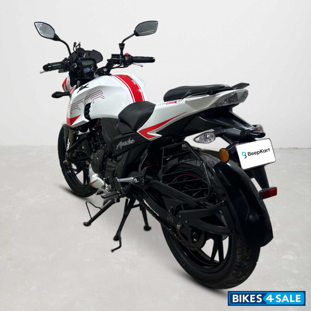TVS Apache RTR 200 4V