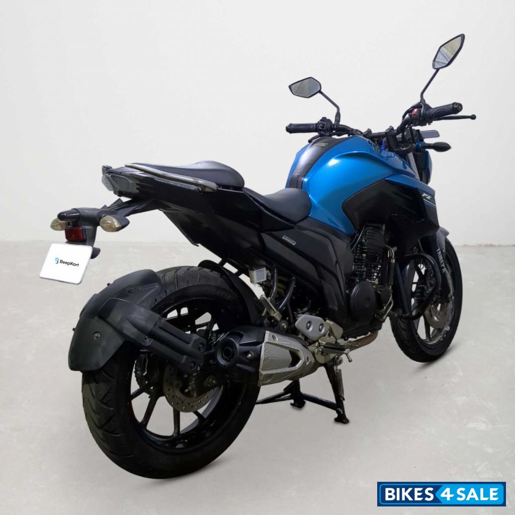 Yamaha FZ25