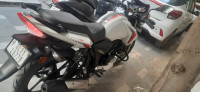 White TVS Apache RTR 160